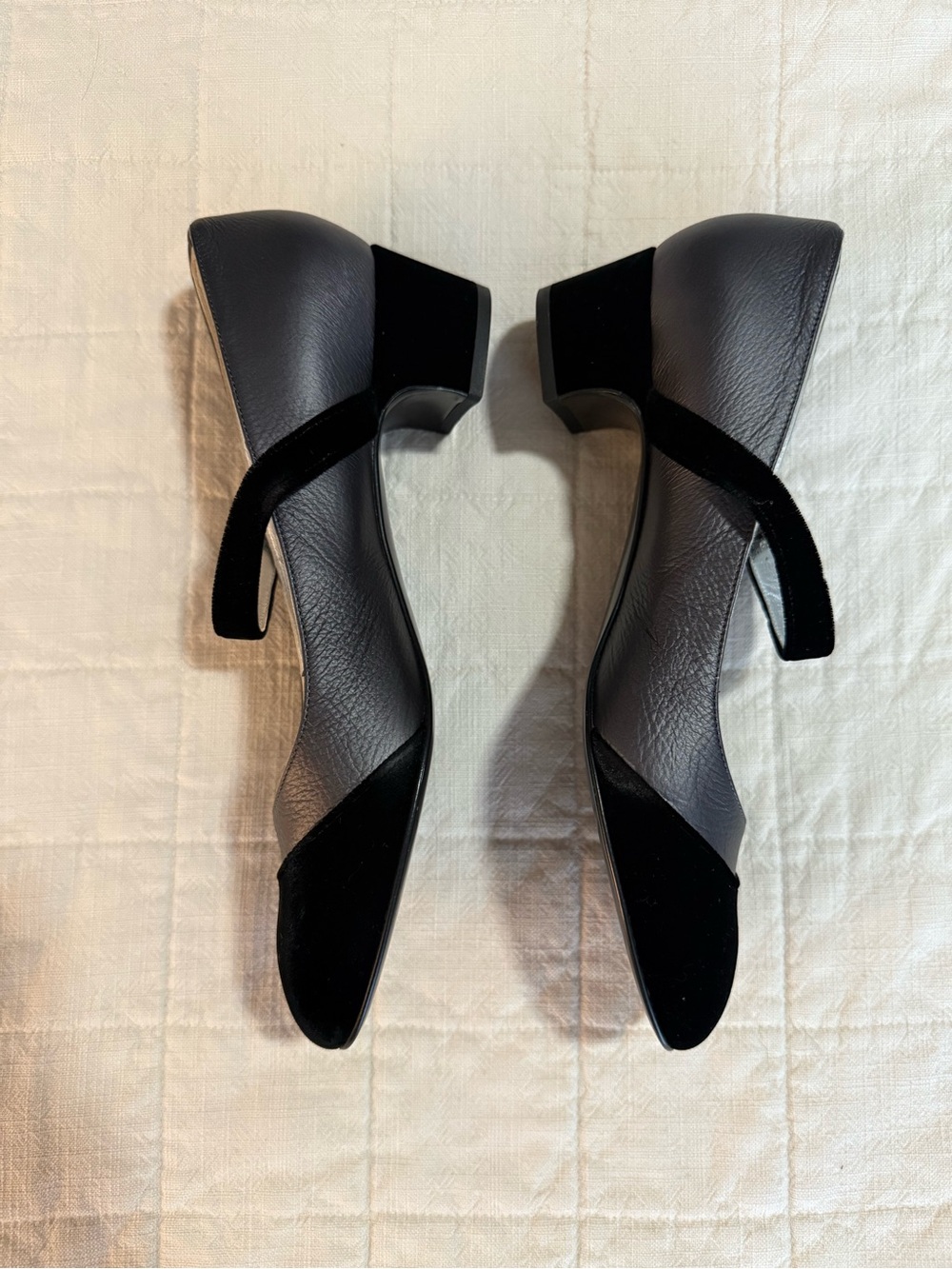 VINTAGE CHANEL Unused Black & Gray Mary Jane Low Block Heel Women's Size: IT 40 - Picture 5 of 9